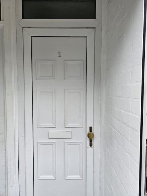 Apartamento Beautiful Garden Flat Near Londres